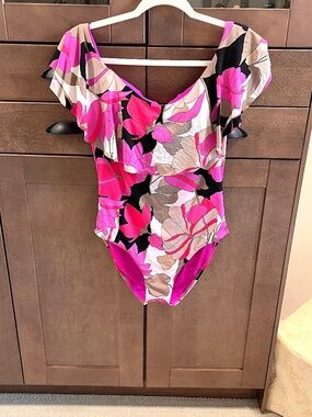 Trina Turk Womens Lynx Off The Shoulder Ruffle One Piece Size 14 Swim Suit